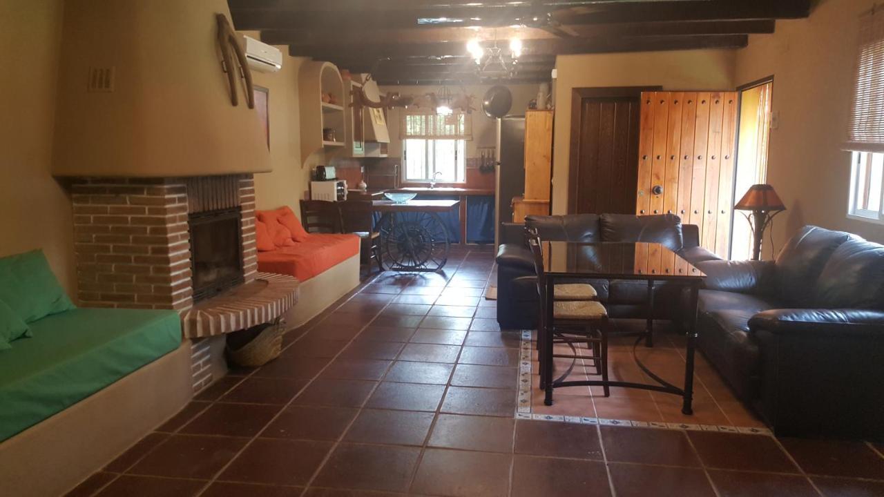 הוילה Santa María de Trassierra El Refugio De Popea מראה חיצוני תמונה